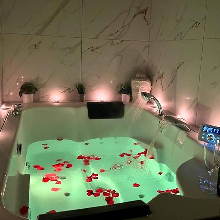 Le Moment Bien-Etre - Appartement Avec Spa Privatif 생토메르 외부 사진